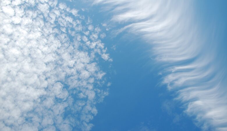 Wenn wir das Wetter beobachten, können wir seltsamen Wolkenformationen wie diese bestaunen